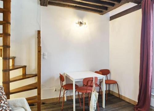 Calm Loft apt in the center of 11arr N11-199