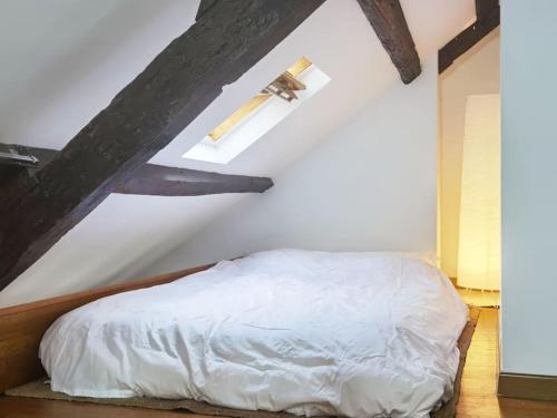 Calm Loft apt in the center of 11arr N11-199