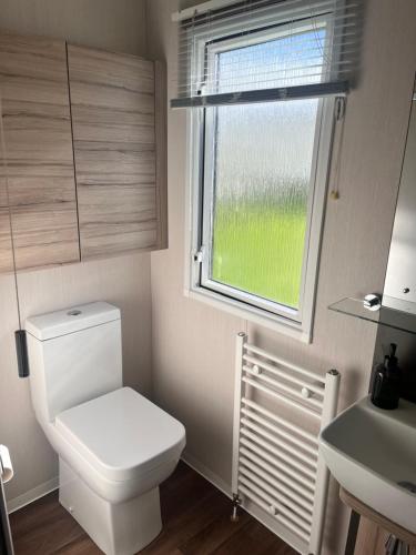 Koupelna v ubytování Coastal Caravan Seton Sands