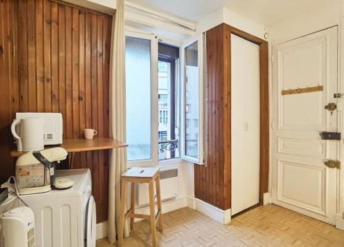 Full equipped sunshine studio near Bibliothèque