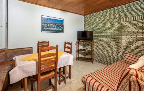 Beautiful Apartment In Novi Vinodolski With Wifi