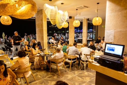 Gostje med bivanjem v nastanitvi Emaar