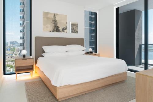 Gale Miami Hotel & Residences Image