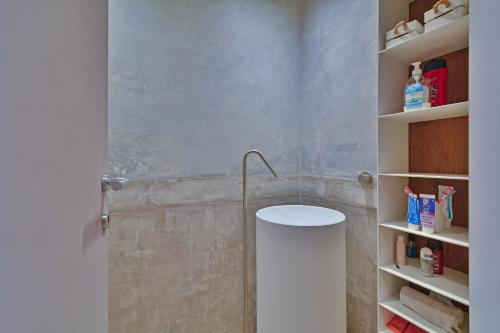 Un baño de Loft Mevie - Eleganza e Relax
