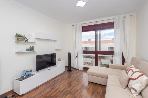 Luxury Workfriendly Far Ocean Views Home