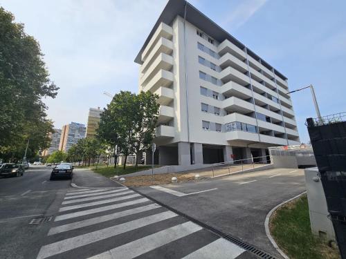 Flexible SelfCheckIns 107 - Zagreb - Garage - Loggia - Bedroom