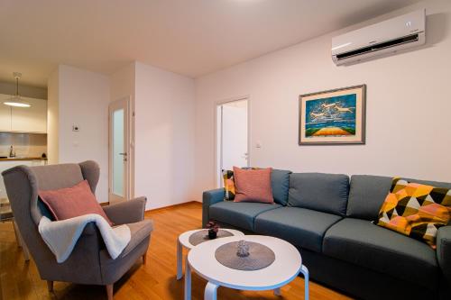 Flexible SelfCheckIns 107 - Zagreb - Garage - Loggia - Bedroom