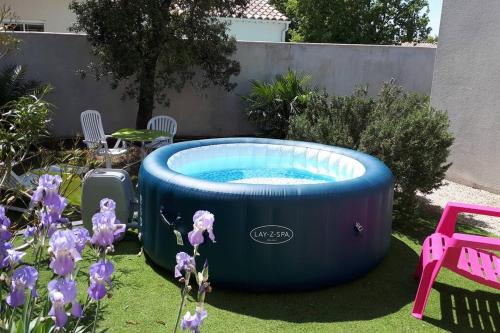 Nice flat with jacuzzi and garden