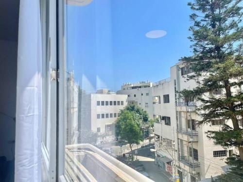 Γενική άποψη της πόλης Τελ Αβίβ ή θέα της πόλης από  αυτό το διαμέρισμα