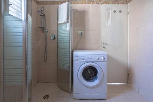 Φωτογραφία από το άλμπουμ του Urban Oasis Apartments l Prime Location Tel Aviv l By Bookiz στο Τελ Αβίβ