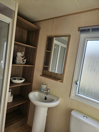Ένα μπάνιο στο Goldensands Haven Rowan Court n65