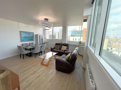 City Centre - Sleeps 4 & Free Parking photo 19