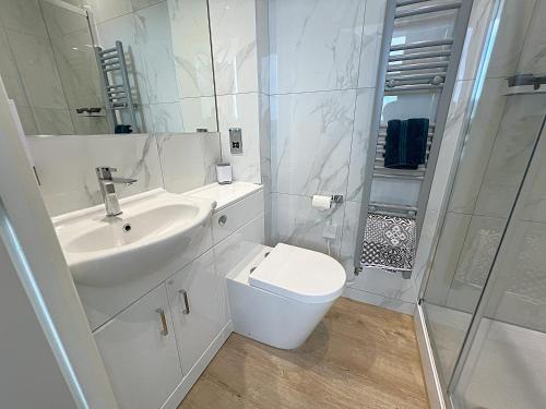 City Centre - Sleeps 4 & Free Parking photo 29