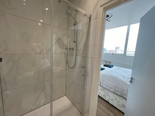 City Centre - Sleeps 4 & Free Parking photo 9
