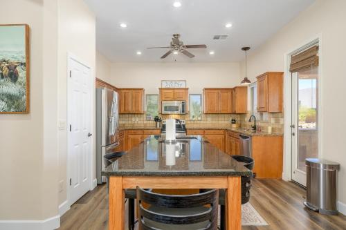 Η κουζίνα ή μικρή κουζίνα στο Casa Sonoran home