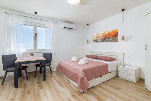 Skyline Apartment