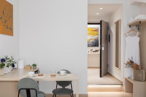 M18 Studios Monastiraki Gems