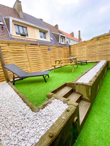 Zahrada ubytování L'Octopus - Appartement 2 adultes 2 enfants Jardin, proche centre et Plage