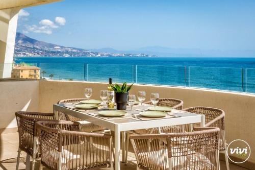 ViVi Homes - Emerald Pool, Sea View, Gym & Sauna