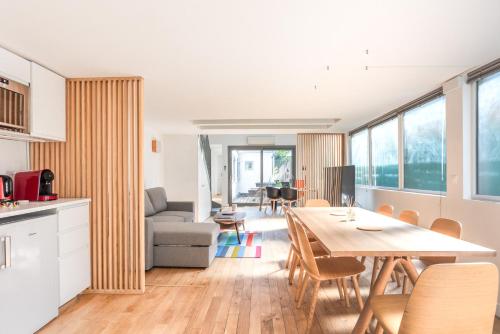 Charming house with garden - Near Paris