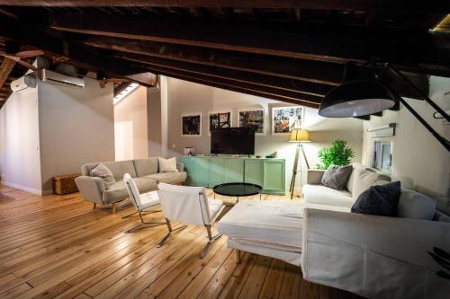 Duplex Loft And Home Office 140m2 plus a 70m2 Terrace
