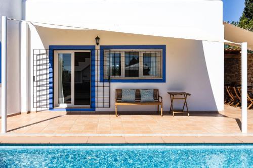 Πισίνα στο ή κοντά στο Charming villa with pool, Can Toni Mateu.