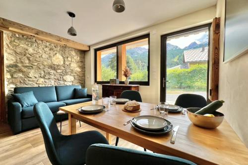 T2 with view at the foot of the slopes