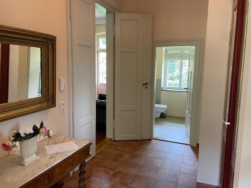 Koupelna v ubytování Luxuriöse FeWohnung Felsenblick