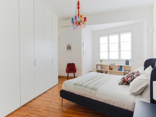 The Best Rent - Spacious and renovated multi-room apartment in the Missori area