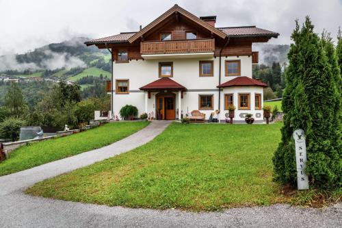 Nespecifikovaný výhled na hory nebo výhled na hory při pohledu z apartmánu