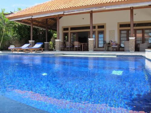 Πισίνα στο ή κοντά στο Villa Ida Villas