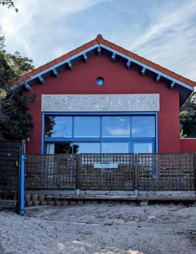 Magnifique loft sur la plage Life is a Beach GuestHouse