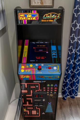 Η αίθουσα παιχνιδιών του Lake Norman Access, Pool, Hot tub, Epic Game room