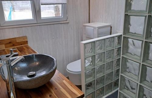 Photo de la galerie de l'établissement Maison de vacances en pierres à 700m des plages et du port, à Camaret-sur-Mer