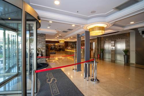 Vstupní hala nebo recepce v ubytování Grand S Hotel