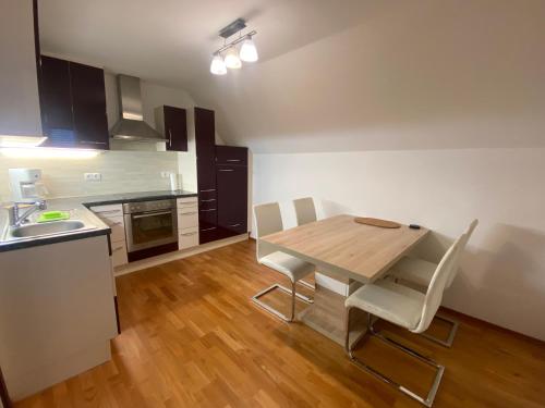 Kuchyň nebo kuchyňský kout v ubytování Ferienwohnung- Südsteirischer Traum
