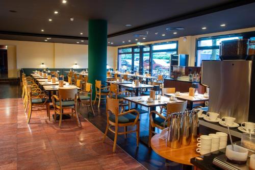 Best Western Premier Airporthotel Berlinにあるレストランまたは飲食店