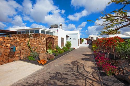 Adult only Villa Montana by Lanzarote Leisure Villas