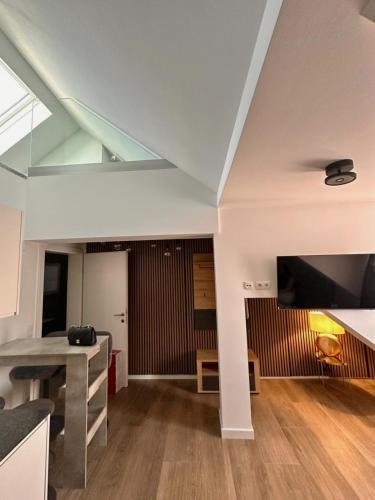 BOSSA CITY Design Apartments