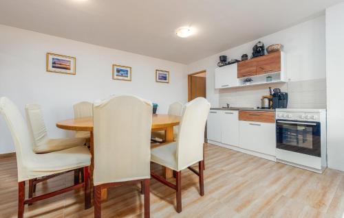 Pet Friendly Home In Biograd Na Moru
