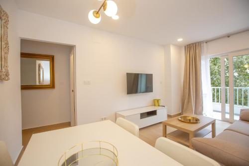 Apolo Beachside Apartment - Marbella Center