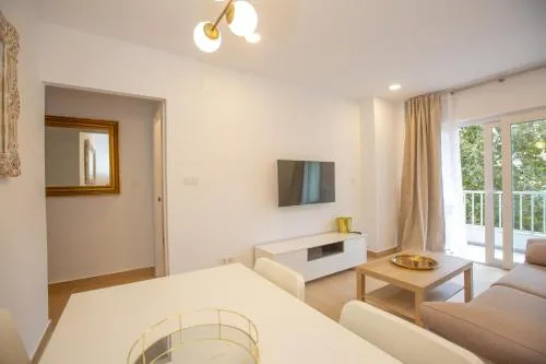 Apolo Beachside Apartment - Marbella Center photo 1