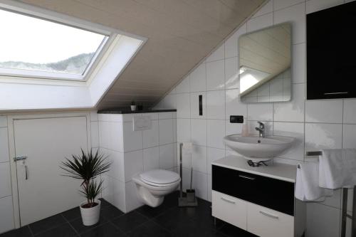 Koupelna v ubytování Ferienwohnung Waldblick Dahn