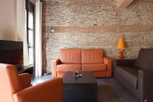 EL born - spacious 2 bedrooms
