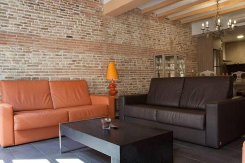 EL born - spacious 2 bedrooms