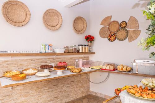 イリャベラにあるPousada Bonns Ventosのパン菓子店