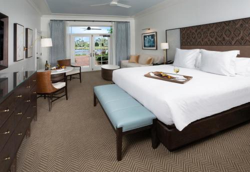 Ένα ή περισσότερα κρεβάτια σε δωμάτιο στο Ponte Vedra Inn and Club