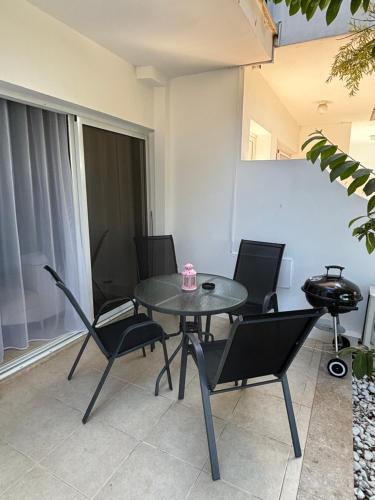 Kings Beach Park Apartment -Tombs of the Kings