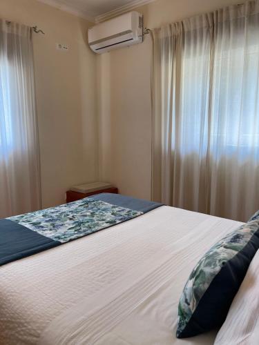 Ένα ή περισσότερα κρεβάτια σε δωμάτιο στο Pichoses Suites - Gerês