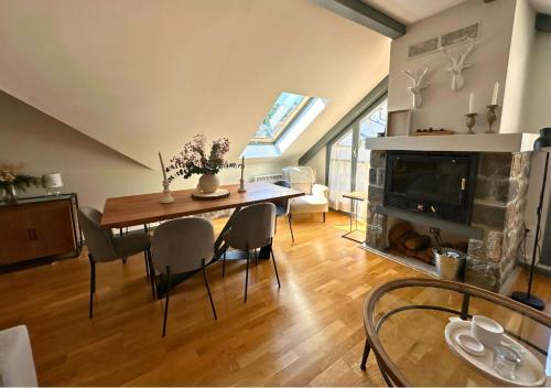 Posezení v ubytování Caldares Exclusivo Ático en El Pueyo de Jaca